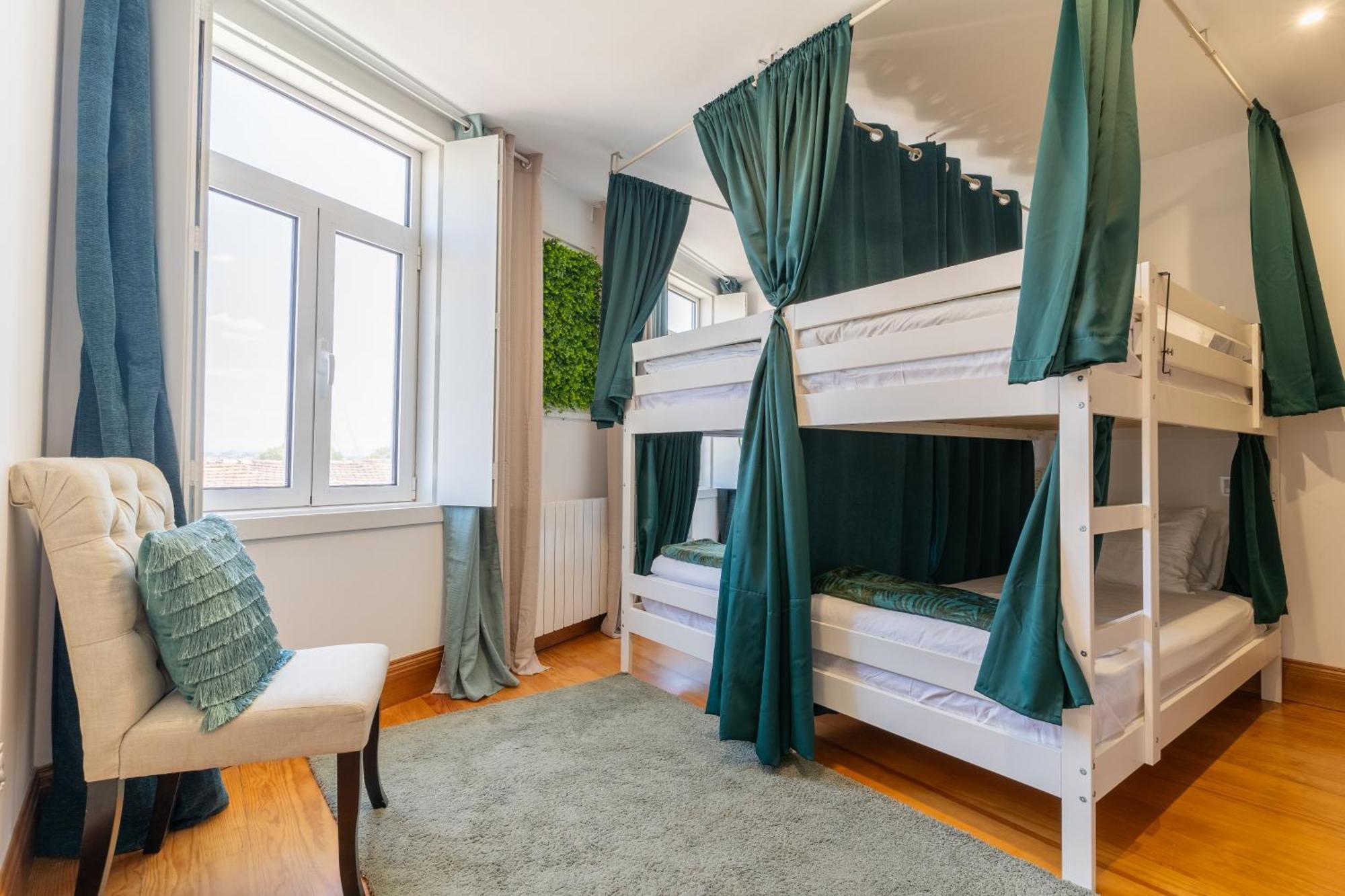 Cozy Nest Hostel Porto Bagian luar foto