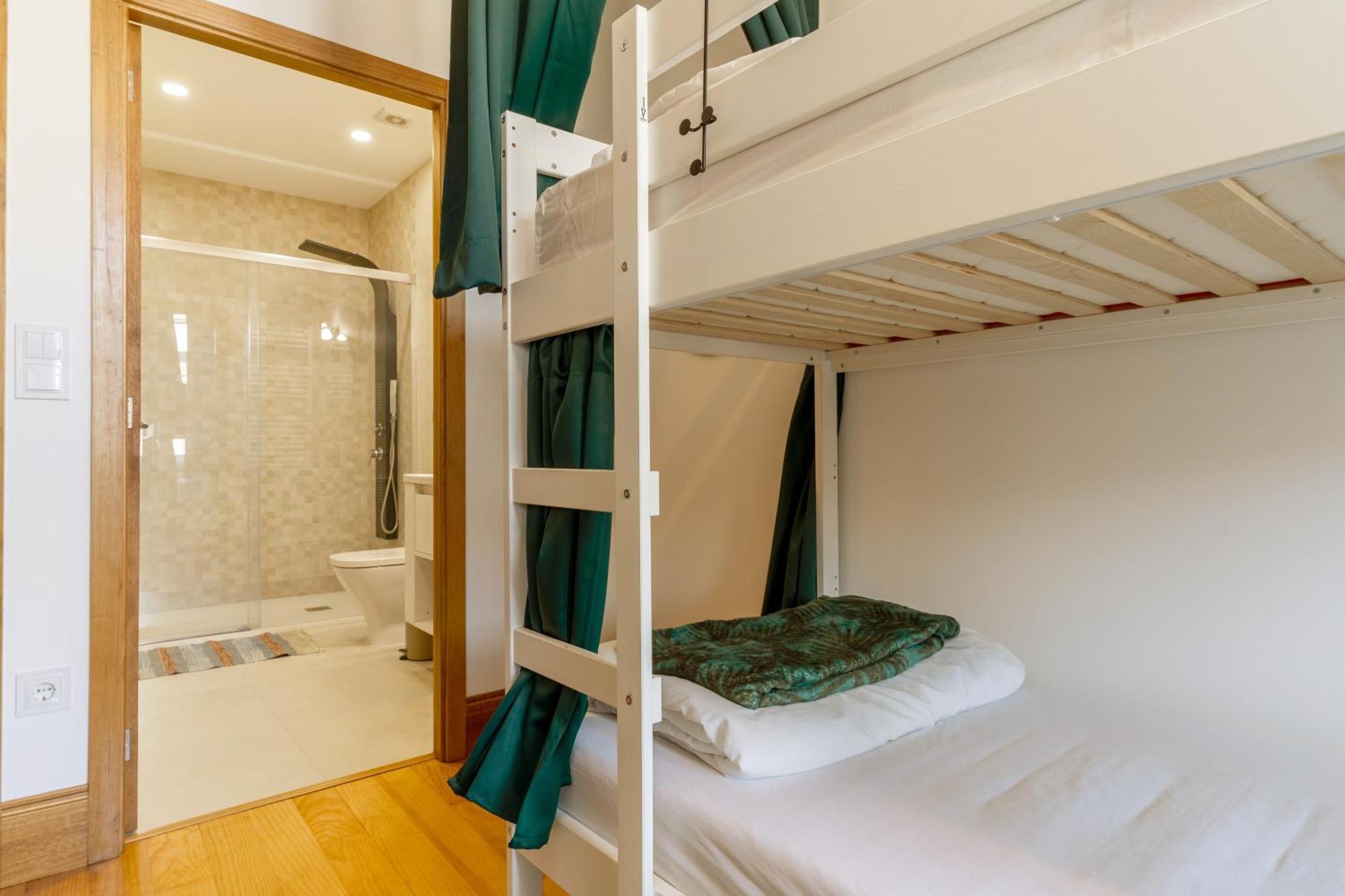 Cozy Nest Hostel Porto Bagian luar foto