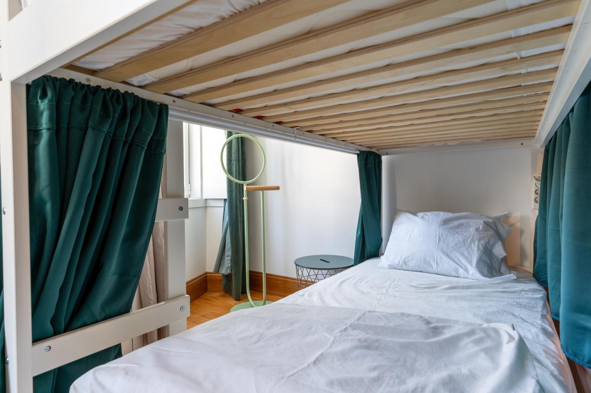 Cozy Nest Hostel Porto Bagian luar foto