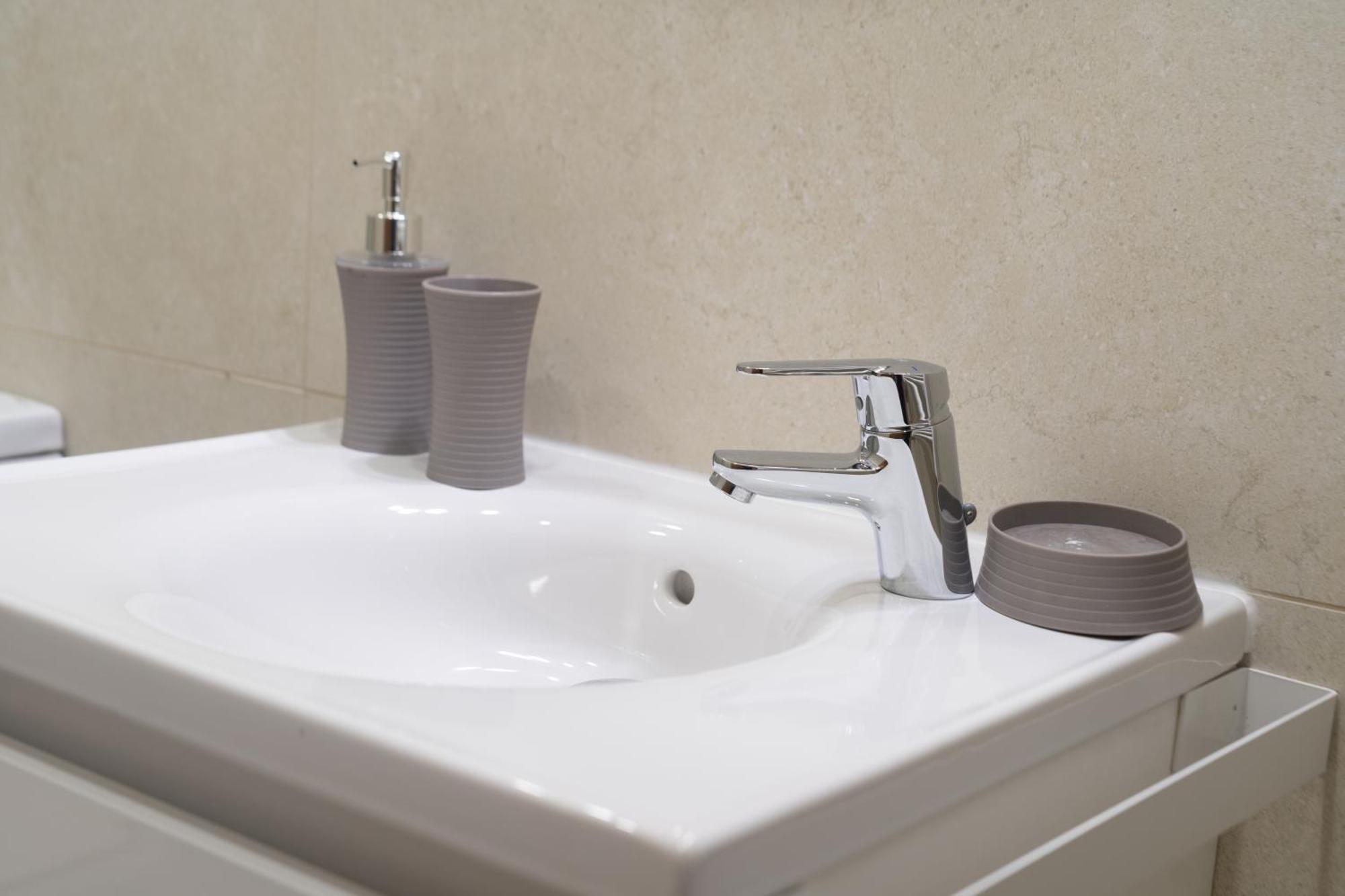 Cozy Nest Hostel Porto Bagian luar foto