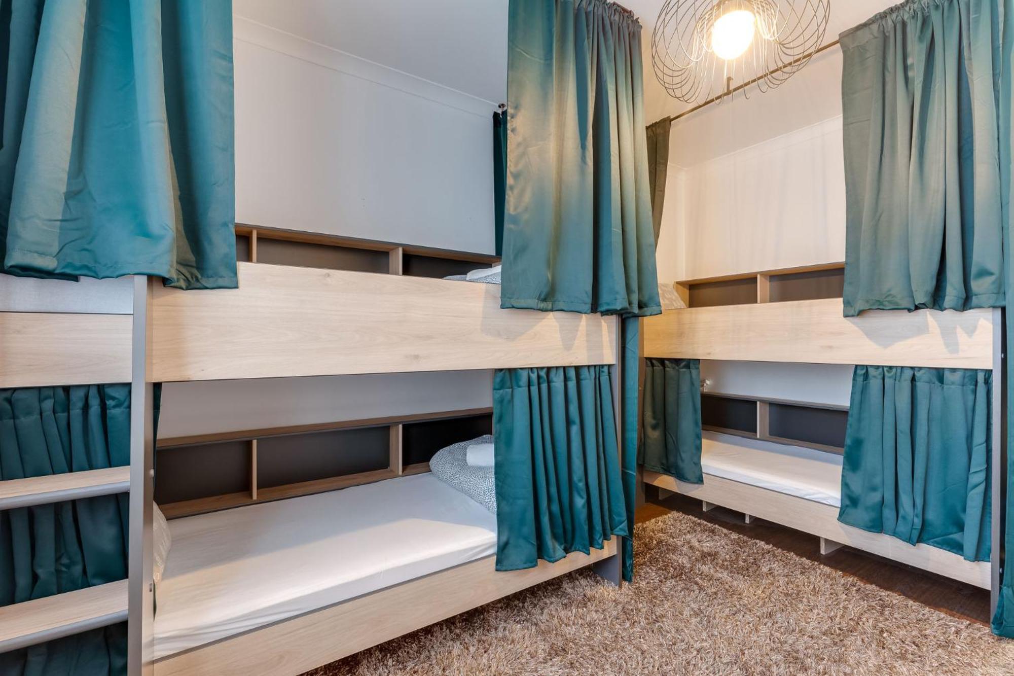 Cozy Nest Hostel Porto Bagian luar foto