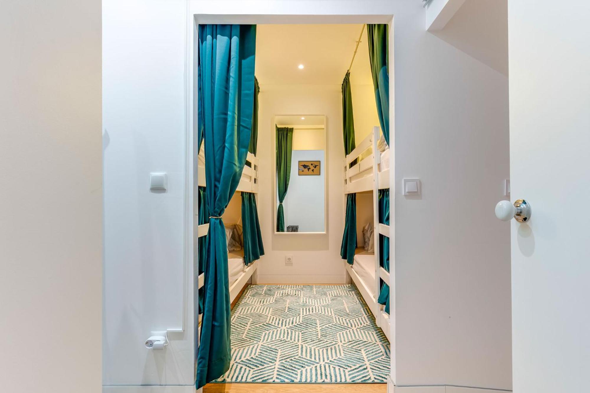 Cozy Nest Hostel Porto Bagian luar foto