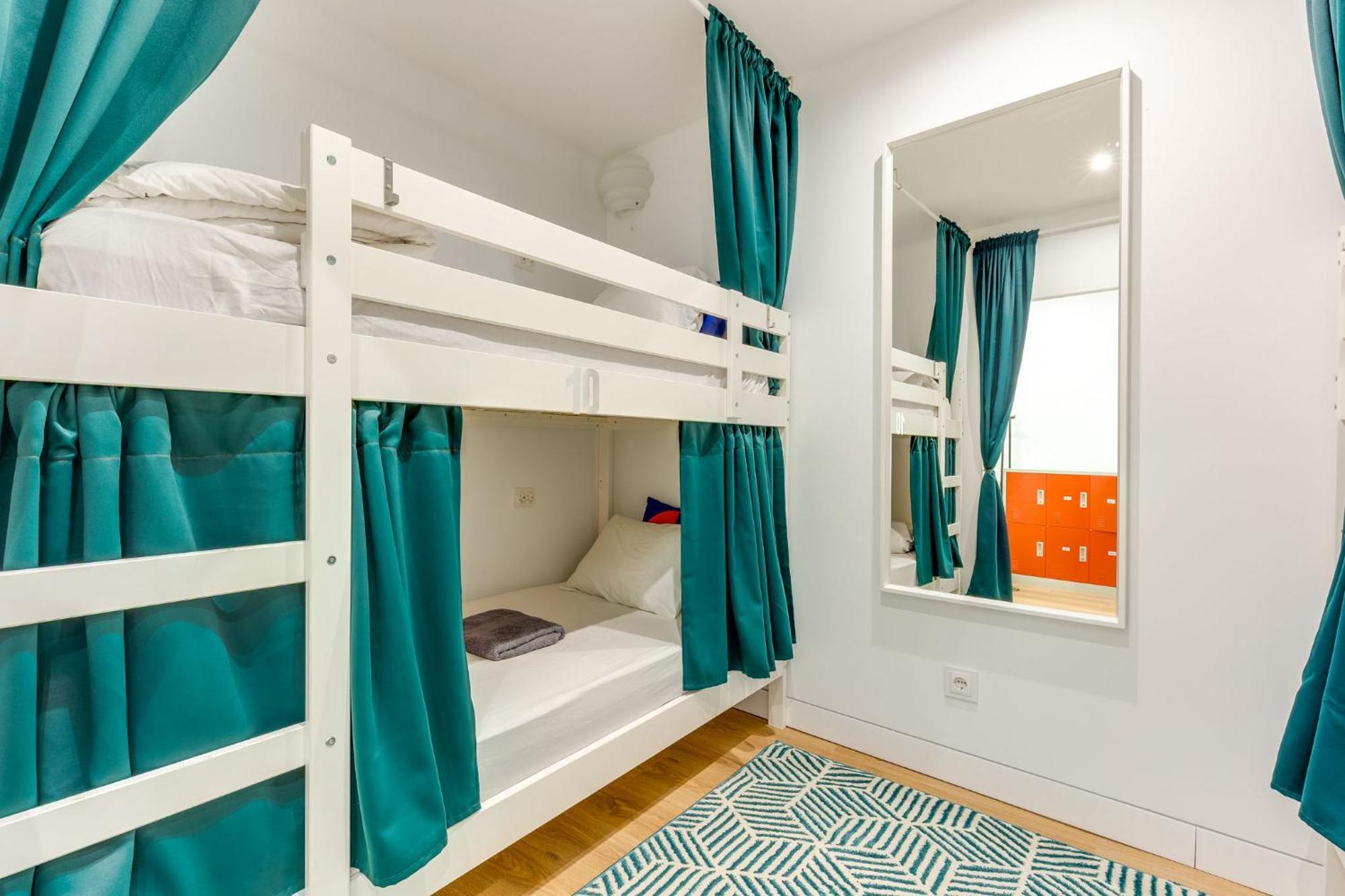 Cozy Nest Hostel Porto Bagian luar foto