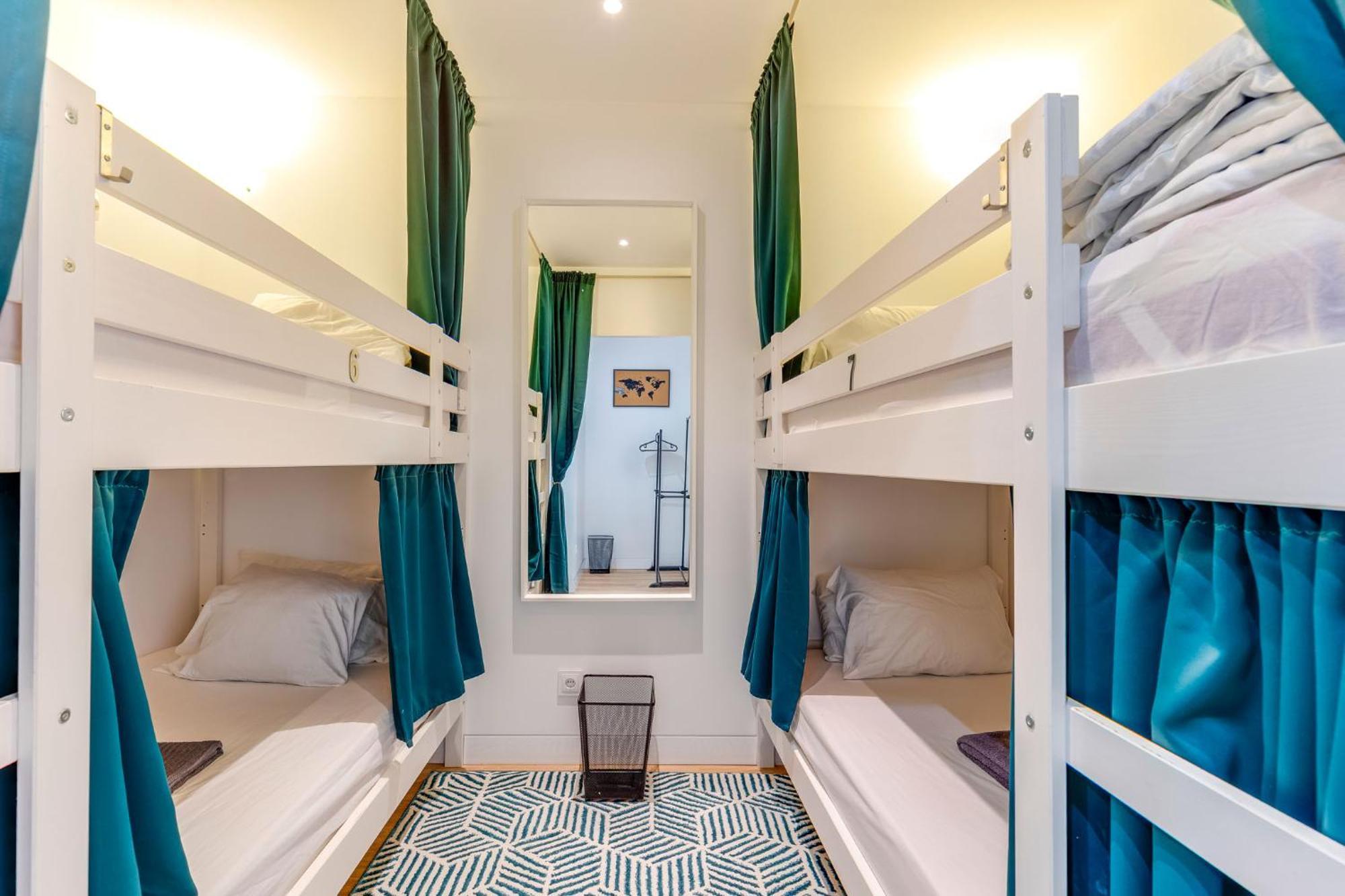 Cozy Nest Hostel Porto Bagian luar foto